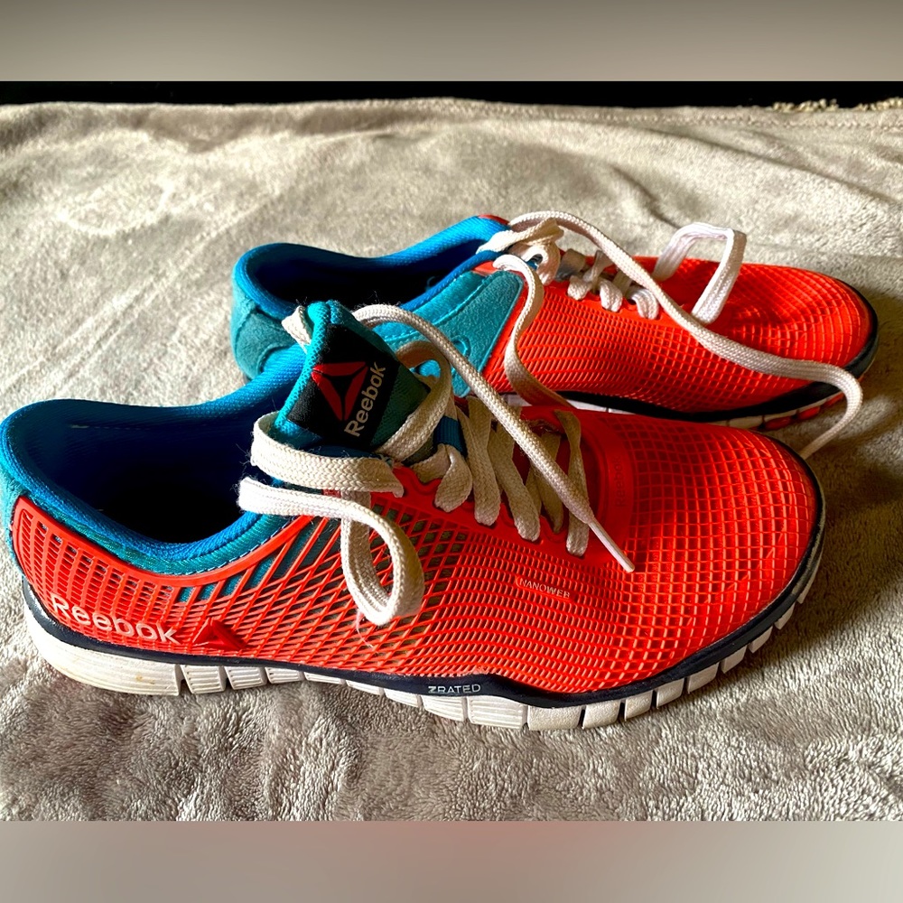 REEBOK- nanoweb - cross training shoes size 7